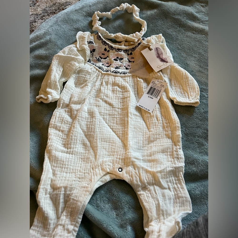 Jessica Simpson one piece nwt. Size 3-6 mos.